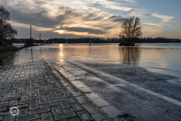 0008Egbert_Bislich-Hochwasser