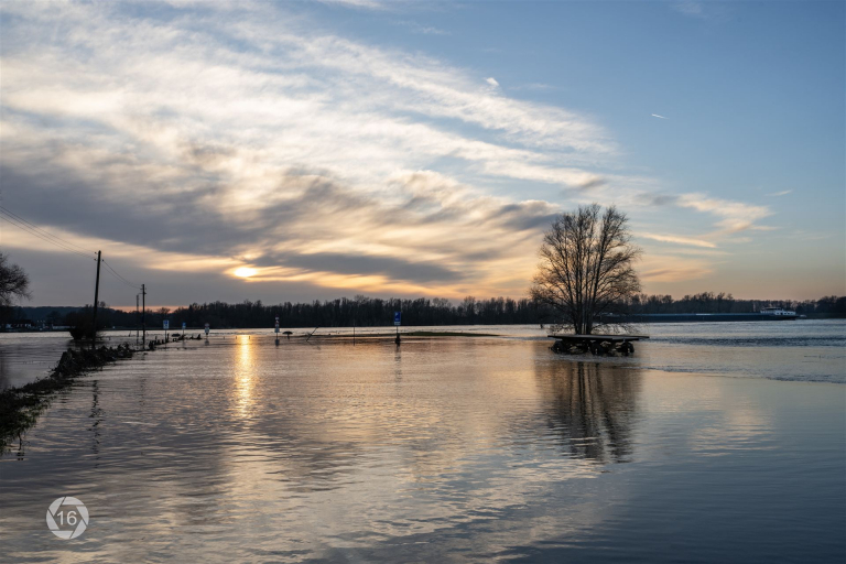 0010Egbert_Bislich-Hochwasser