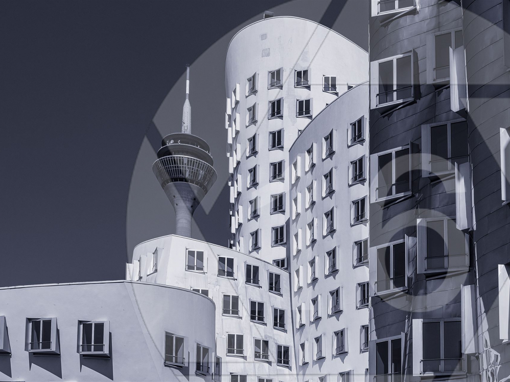 Fassade unter`m Funkturm